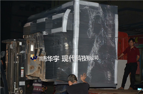 我司定制型內(nèi)置6臺(tái)投影儀控溫控濕投影機(jī)柜凌晨?jī)牲c(diǎn)發(fā)貨貴州六盤水(圖2) 我司定制型內(nèi)置6臺(tái)投影儀控溫控濕投影機(jī)柜凌晨?jī)牲c(diǎn)發(fā)貨貴州六盤水(圖2)